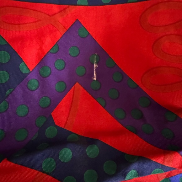 Perry Ellis Red and Blue Patterned Scarf - Picture 6 of 6